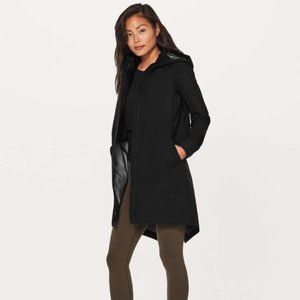 lululemon Rain Haven Jacket // Black, Size 8